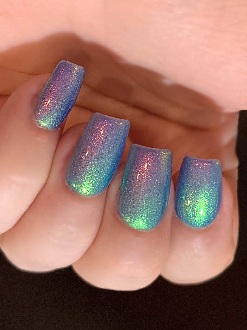 Magic Glow Multichrome Nail Polish - Blue Base Aurora Shimmer UV Glow