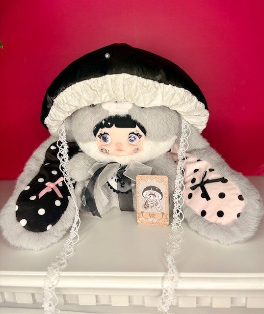 Nommi Mushroom Hat 400% Jade Plush Blind Box Designer Vinyl Doll Toy Kawaii