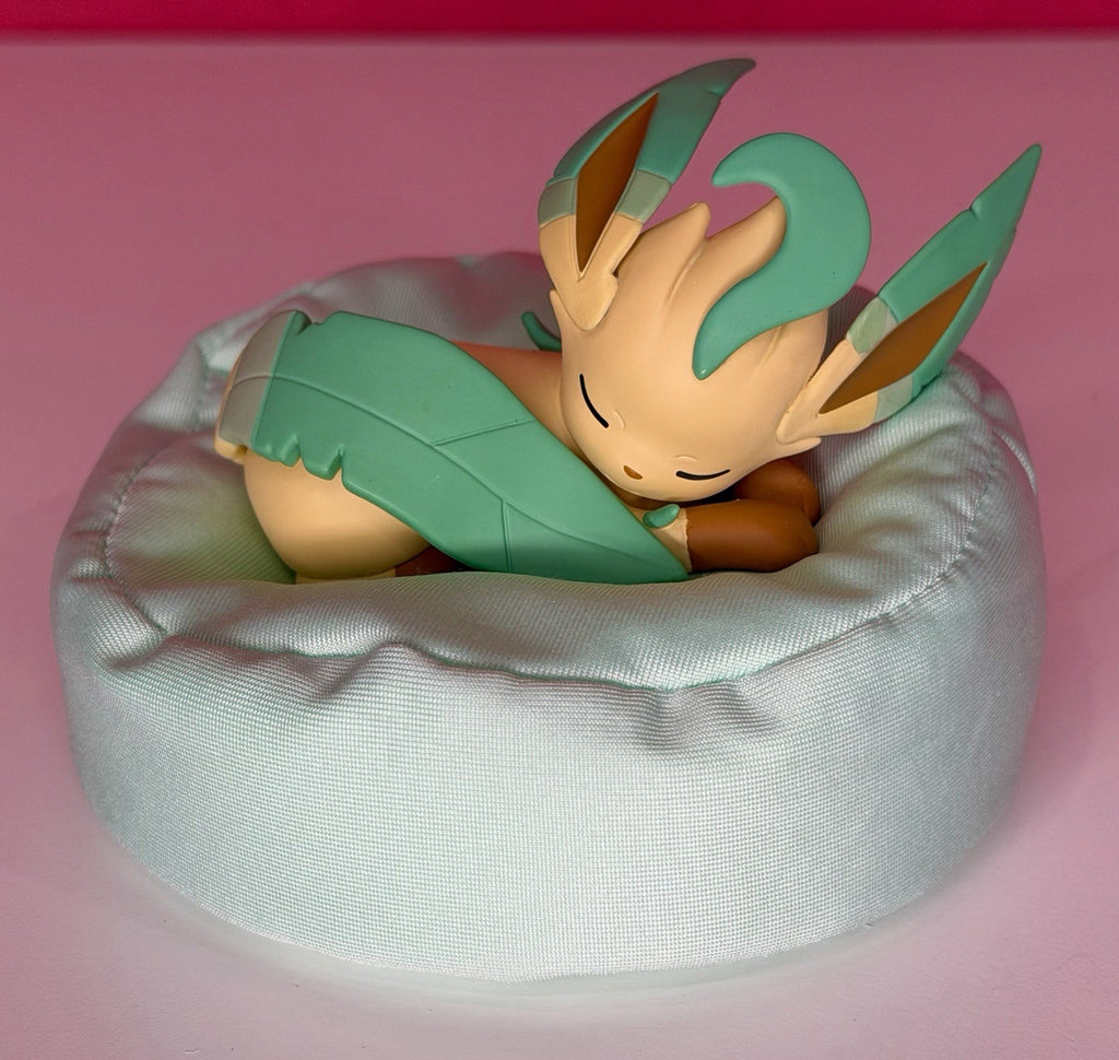 Hollybox Pokemon Eevee Evolutions Sweet Dreams Sleeping Figure - Choose Design