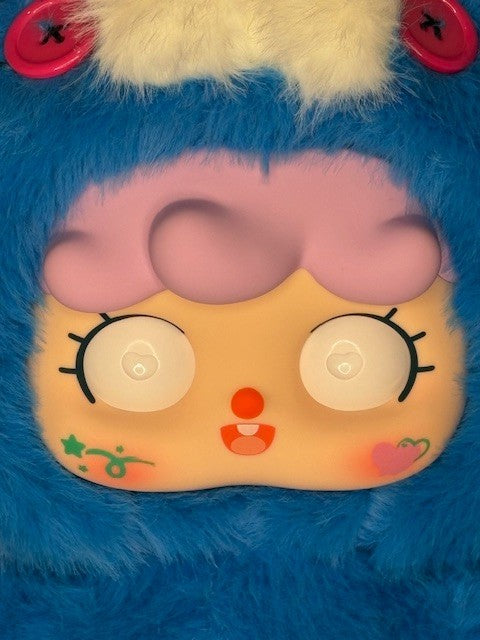 NEW Migo Give Yourself a Hug 400% Designer Plush- Embrace the unique Yudora