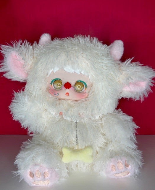 Yunni 600% Lamb Plush — Liquid Glitter Eyes, Magnetic Face Designer Collectible