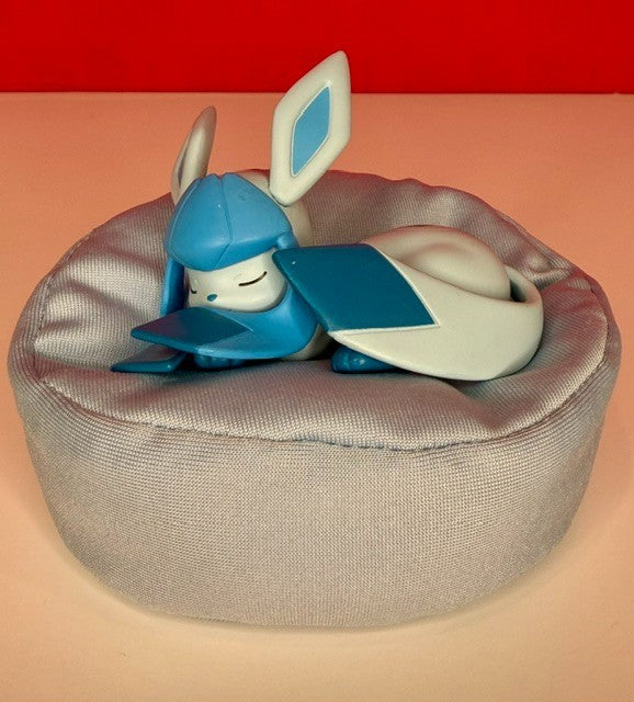 Hollybox Pokemon Eevee Evolutions Sweet Dreams Sleeping Figure - Choose Design