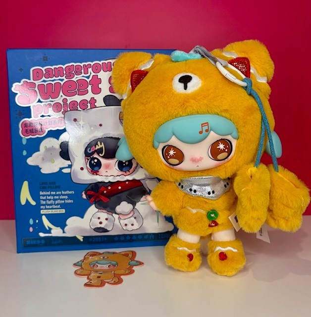 Lulumi Dangerous Sweet Star Project Paw Print Baker Plush Figure Toy