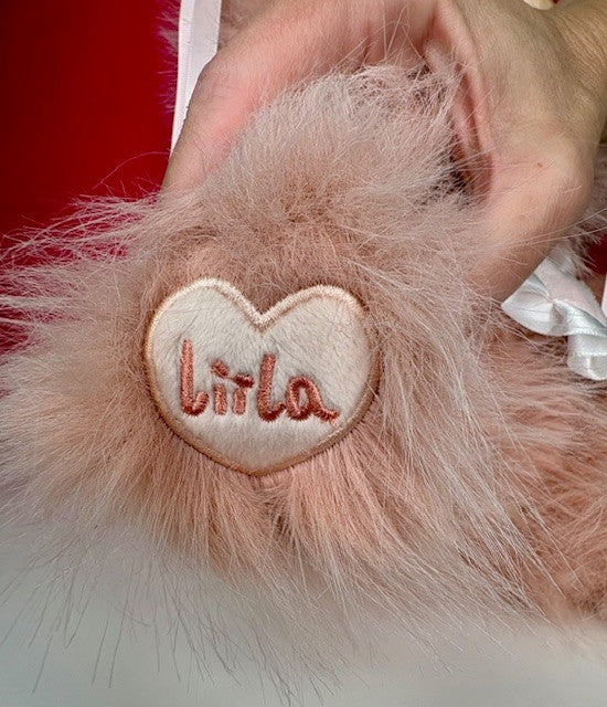 Liila 600 V2 Tea Time with My Girl pink cat with liquid glitter eyes