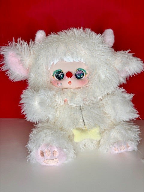 Yunni 600% Lamb Plush — Liquid Glitter Eyes, Magnetic Face Designer Collectible