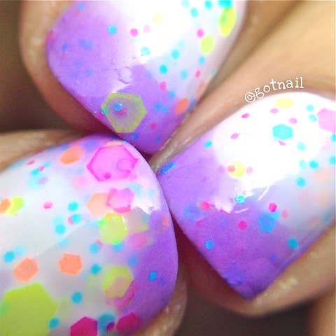 Lilac Lover Thermal Color Changing Nail Polish - Lilac to White with Polka Dot Glitters